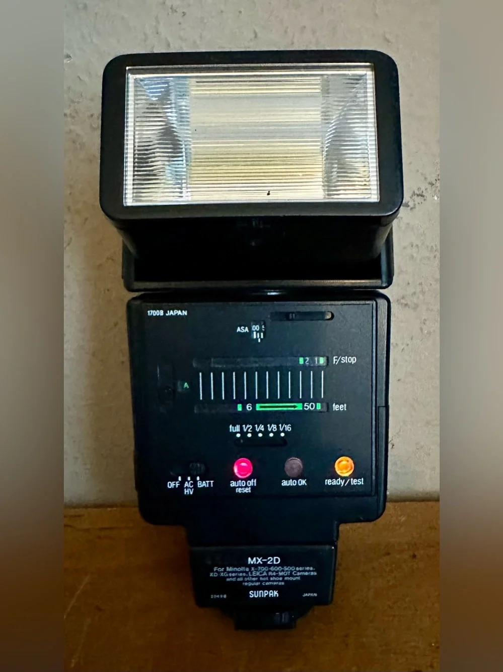Sunpak MX-2D Black On-Camera Flash - Compact Professional Lighting